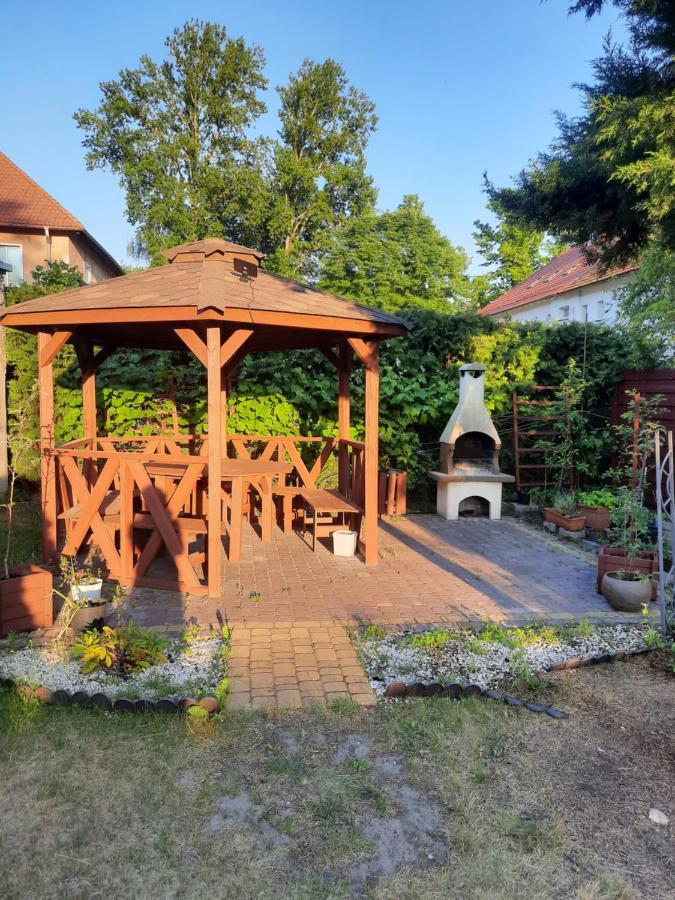 Mieszkanie Z Ogrodkiem I Grillem Świnoujście Exterior foto